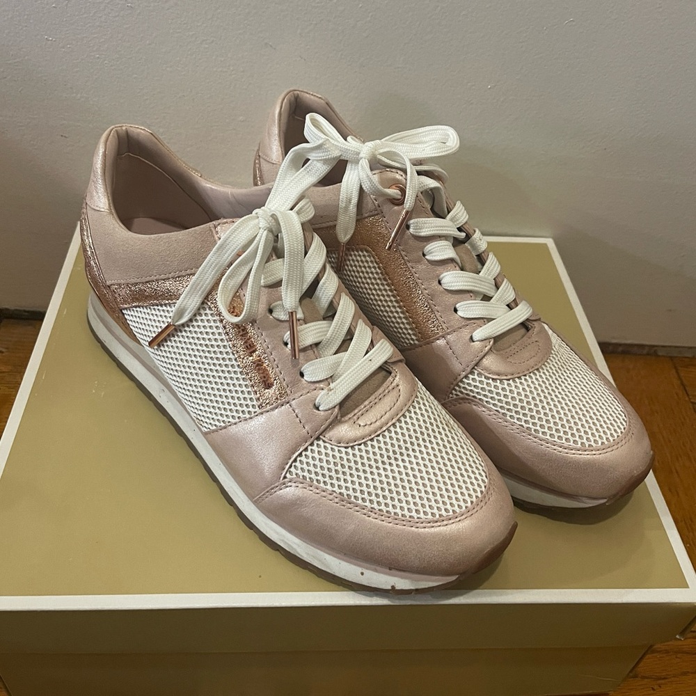 Michael Kors Pink - Gold Sneaker